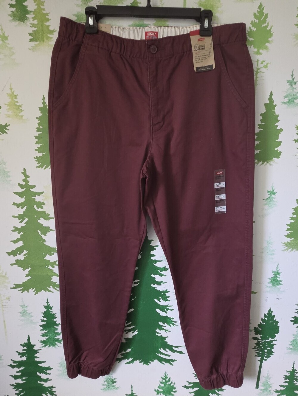 Levi's Men's Burgundy 31x32 Jogger Chino Tapered Pants